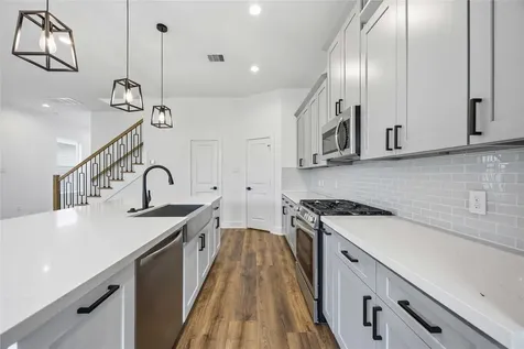 1106 Paul Quinn Street B Houston TX 77091