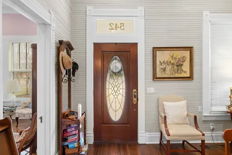 542 S Main Street La Grange TX 78945