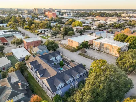1621 Heights Boulevard 3 Houston TX 77008