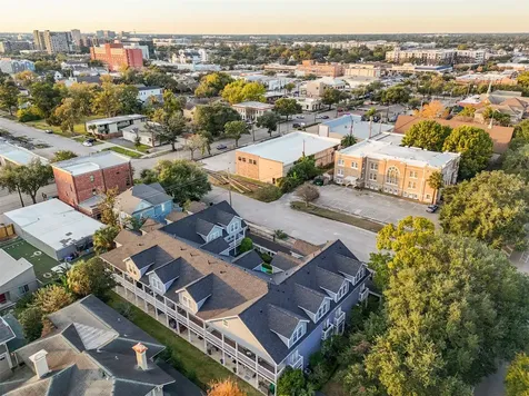 1621 Heights Boulevard 3 Houston TX 77008