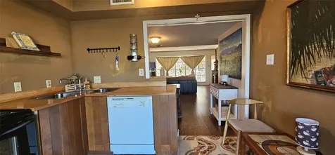 2727 Briarhurst Drive 25 Houston TX 77057