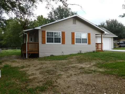 221 E Yell Street Livingston TX 77351