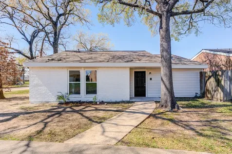 4800 Oak Hollow Street Baytown TX 77521