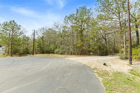 8764 Lauren Lane Waller TX 77484
