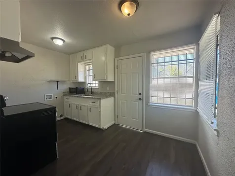 3811 Cornell Street B Houston TX 77022