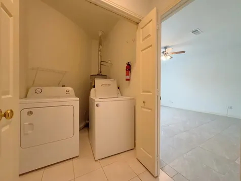 11852 Taylorcrest Road 8 Houston TX 77024