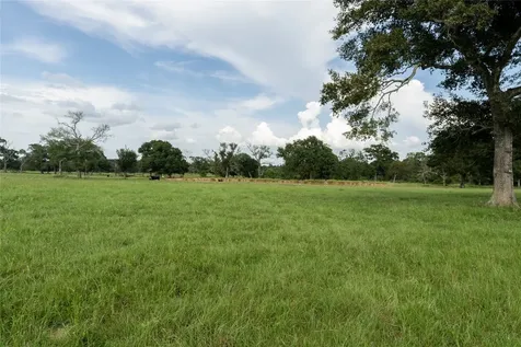 000 Aztec Lane New Ulm TX 78950