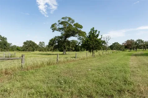 000 Aztec Lane New Ulm TX 78950