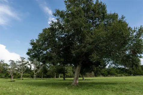 000 Aztec Lane New Ulm TX 78950
