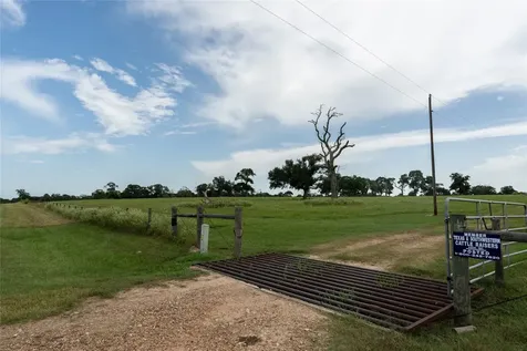 000 Aztec Lane New Ulm TX 78950