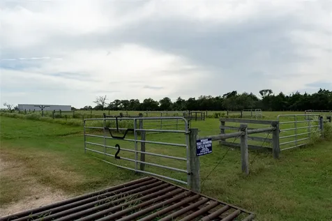 000 Aztec Lane New Ulm TX 78950