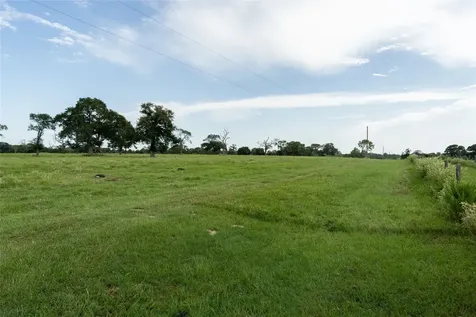000 Aztec Lane New Ulm TX 78950