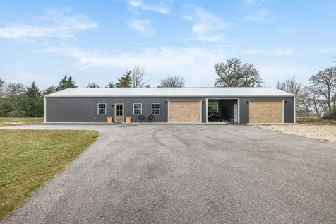 432 S Garrett Circle Bellville TX 77418