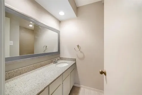 5939 Woodway Place Court Houston TX 77057