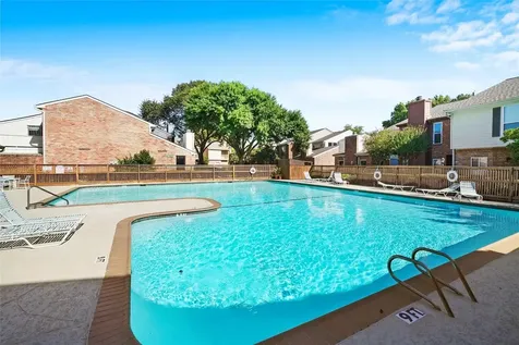 5939 Woodway Place Court Houston TX 77057