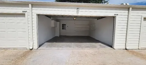 5939 Woodway Place Court Houston TX 77057