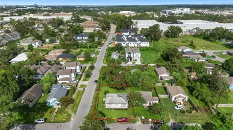 204 Blueberry Street Houston TX 77018
