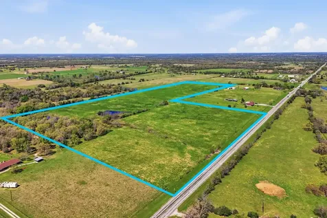 4678 Highway 90 Madisonville TX 77864
