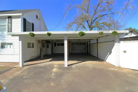 401 E 5th Street Sweeny TX 77480