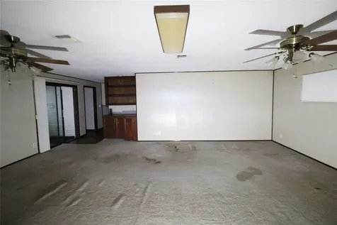 401 E 5th Street Sweeny TX 77480