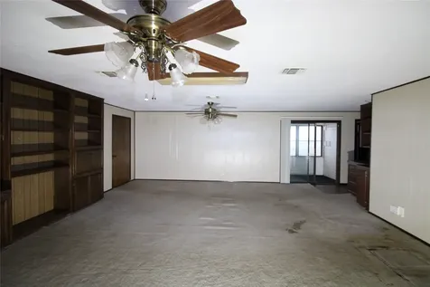 401 E 5th Street Sweeny TX 77480