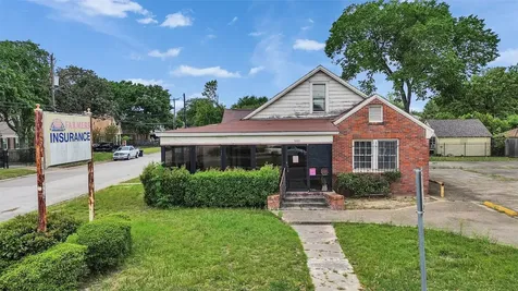 713 Fairbanks Street Houston TX 77009