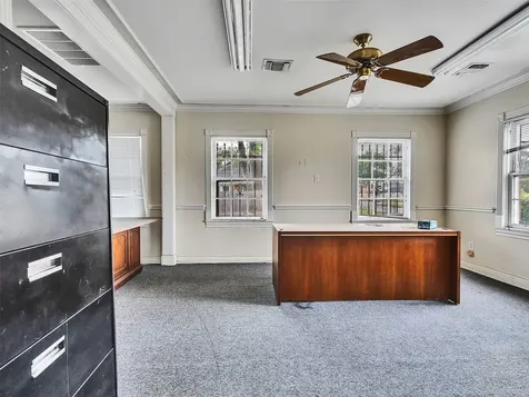 713 Fairbanks Street Houston TX 77009