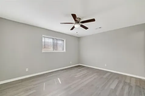 17106 Sunshine Street Houston TX 77049