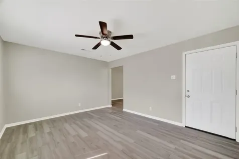 17106 Sunshine Street Houston TX 77049