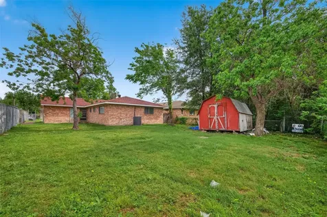 17106 Sunshine Street Houston TX 77049