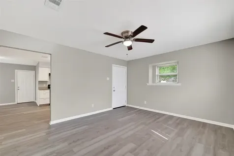 17106 Sunshine Street Houston TX 77049