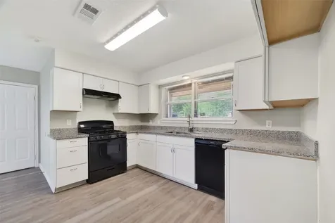 17106 Sunshine Street Houston TX 77049