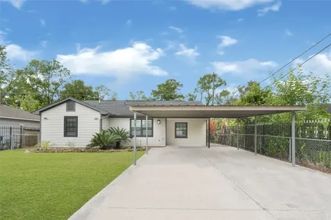710 Woodhue Street Channelview TX 77530