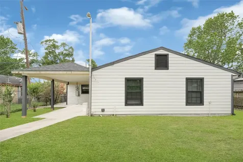 710 Woodhue Street Channelview TX 77530
