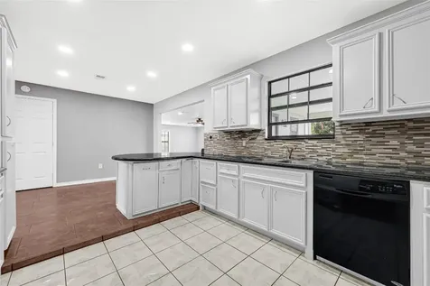 710 Woodhue Street Channelview TX 77530