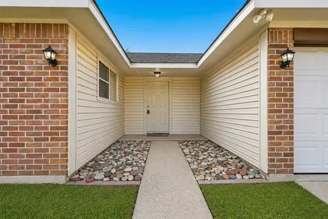 16315 Dew Drop Lane Houston TX 77095