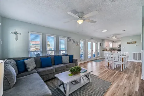 4413 Tampico Way Galveston TX 77554