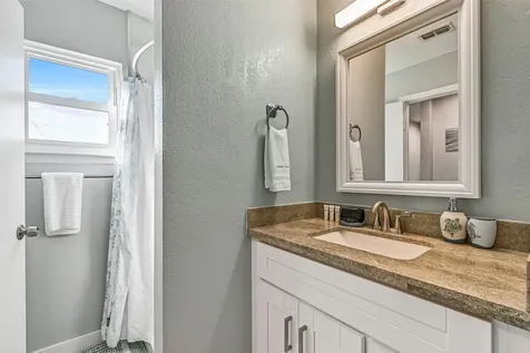4413 Tampico Way Galveston TX 77554