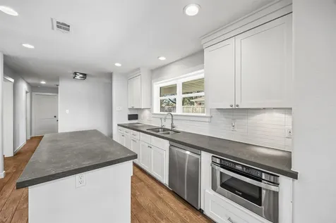 9715 Greenwillow Street Houston TX 77096