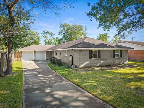 9715 Greenwillow Street Houston TX 77096
