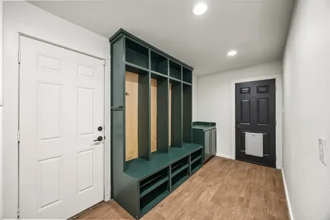 9715 Greenwillow Street Houston TX 77096