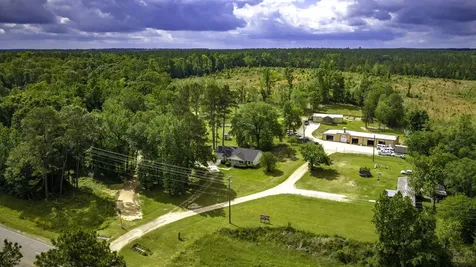 3360 Us Highway 190 W Point Blank TX 77364