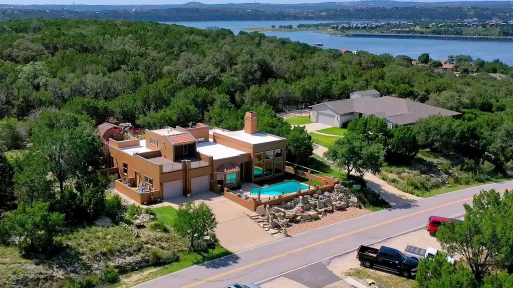 3211 Constitution Drive Lago Vista TX 78645