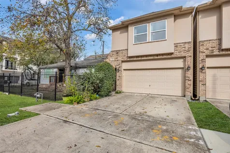 5740 Petty Street B Houston TX 77007