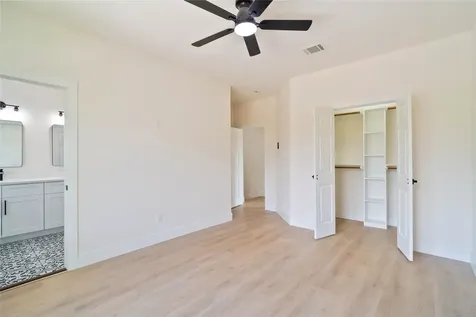3212 Retta Street Houston TX 77026
