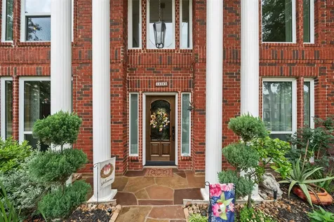 16303 Avenplace Road Tomball TX 77377