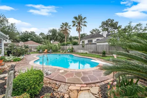 16303 Avenplace Road Tomball TX 77377