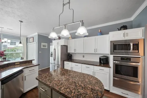 16303 Avenplace Road Tomball TX 77377
