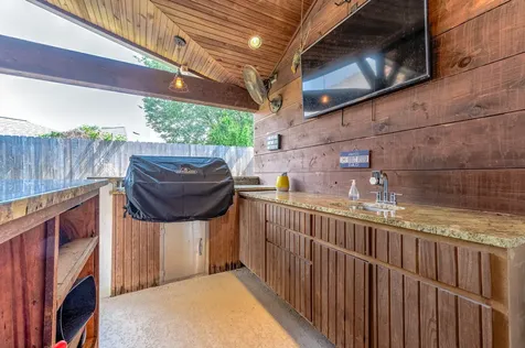 2610 Clay Creek Court Pearland TX 77581