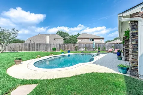 2610 Clay Creek Court Pearland TX 77581